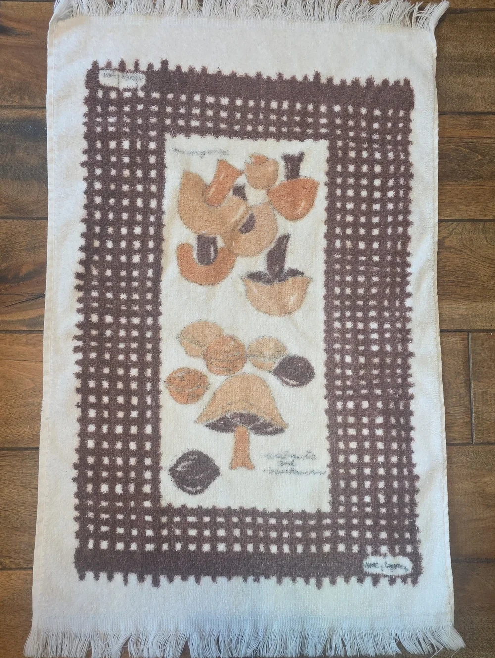 Set of 3 Vintage Kitchen Towels Crochet Top Vegetables Mushrooms Grannycore